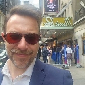 Meet your Posher, Jared d.